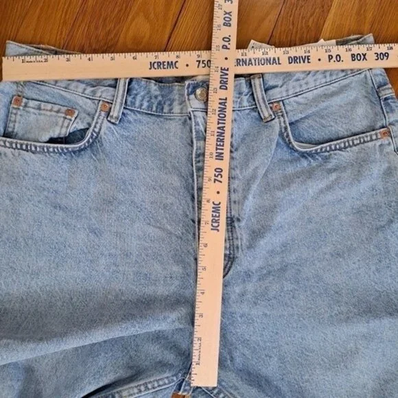 New Zara Women's Size 36 Straight Tapered Denim Jeans Light Wash Cotton Tag - Picture 12 of 12